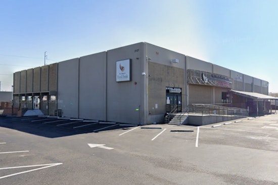 Phoenix's St. Mary's Food Bank Struggles to Meet Demand Amid Government Shutdown as Thanksgiving Approaches