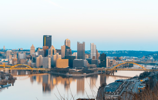 Pittsburgh Braces for Snow Showers and Gusty Winds, Travel Advisory in Effect Amid Winter Chills