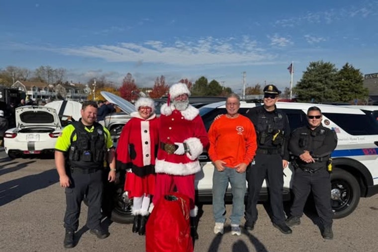 Plymouth and Carver Police Departments Thank Community for Successful Holiday Toy Drive