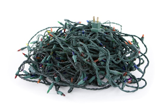 Plymouth Launches Free Holiday Lights Recycling Program to Curb Seasonal Waste