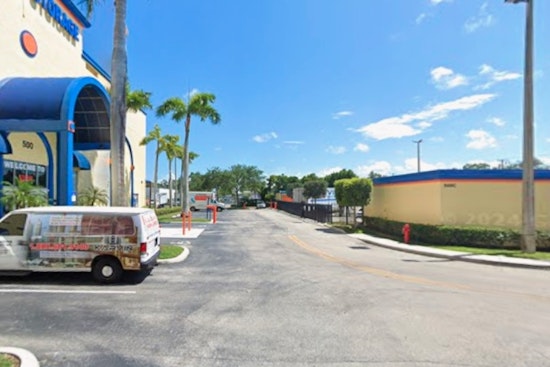 Pompano Beach Man Hospitalized After Stabbing Over Money Dispute as BSO Investigates