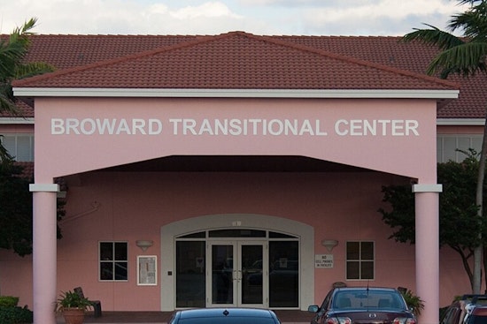 Pompano Beach Residents Rally Against ICE Raids and Detention Center Conditions