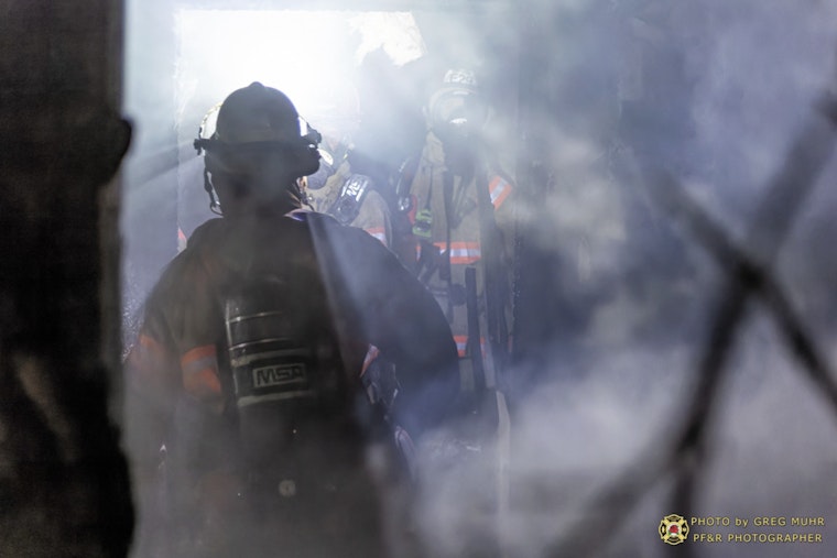 Portland Fire & Rescue Swiftly Contains Apartment Fire in SE PDX Centennial Neighborhood