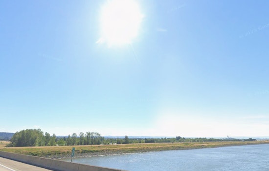 Portland Forecasts Sunny Saturday and Mild Temperatures with Rainy Week Ahead