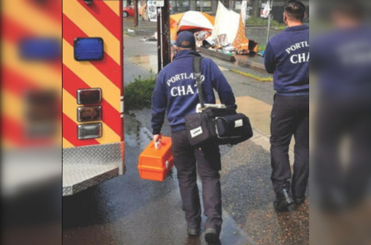 Portland Program Helps Navy Veteran and His Beloved Pet Pig Find New Beginnings