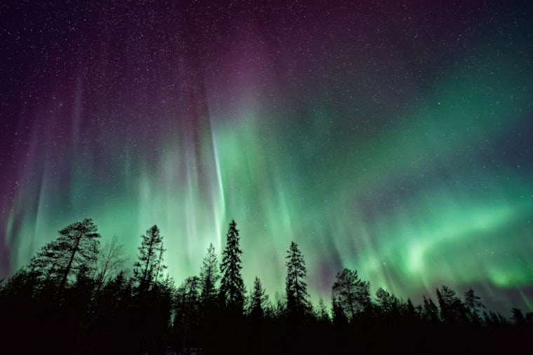 Rare Northern Lights Display Enchants Southeast Texas Skies Amid Severe Geomagnetic Storm