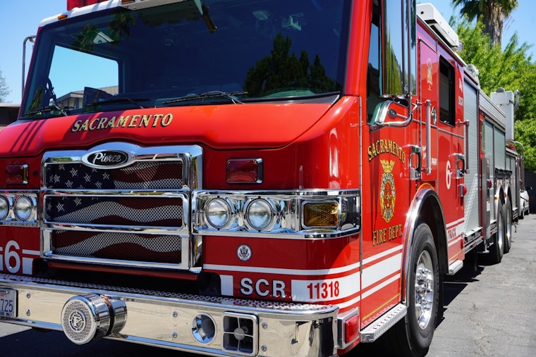 Sacramento Rescue Teams Swiftly Save Individuals, Dogs from Flooded Arcade Creek Island