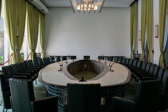 Saint Paul Heritage Preservation Commission to Discuss Revised Summit Garage Design and Elect New Leadership