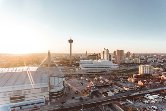 San Antonio Holiday Forecast — Partly Sunny Thanksgiving Followed by Weekend Showers and Cooler Temperatures