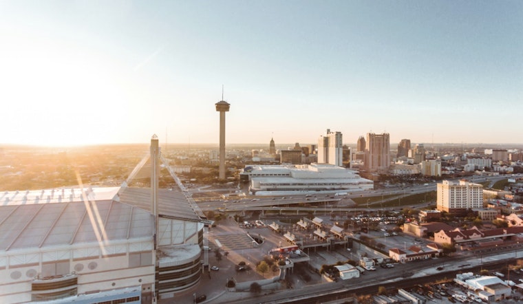 San Antonio Holiday Forecast — Partly Sunny Thanksgiving Followed by Weekend Showers and Cooler Temperatures
