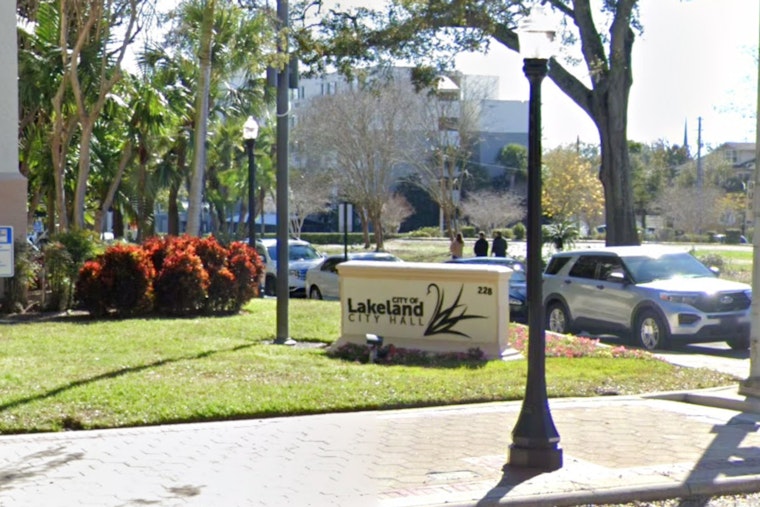 Sara Roberts McCarley Elected as Lakeland's New Mayor, Ready to Address City's Growth Challenges