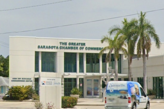 Sarasota Downtown Black Friday Extravaganza Offers Free Parking Extended Hours and Festive Fun