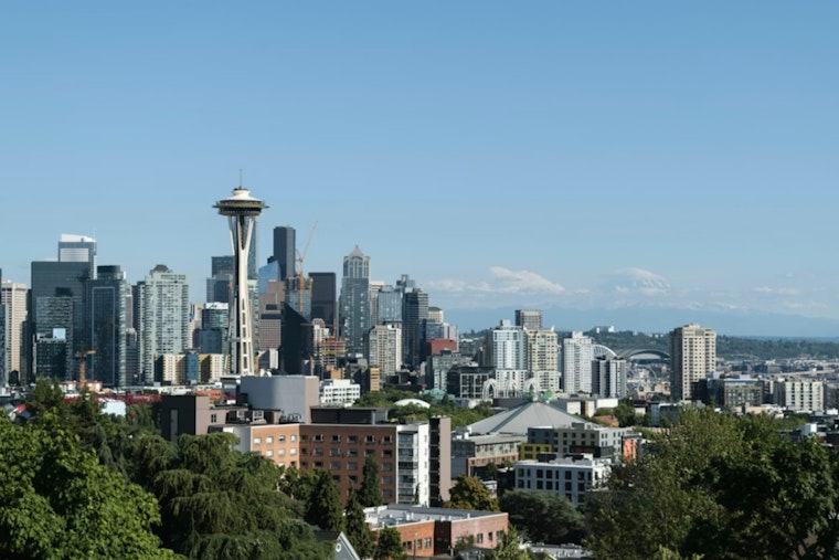 Seattle Faces Winter Onset with Chilly Mornings and Rainy Forecasts