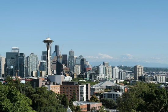 Seattle Faces Winter Onset with Chilly Mornings and Rainy Forecasts