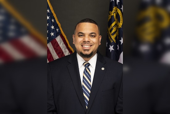 Sen. Derek Mallow Urges Resolution in Chatham Area Transit Dispute to Safeguard Savannah's Public Transport