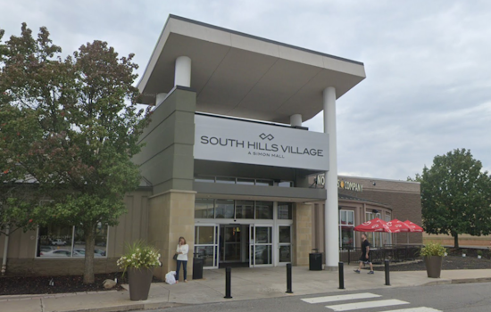 Shoppers Flock to South Hills Village for Black Friday Traditions and Bargains