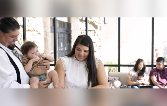 Shutdown Ends, Alamo City Families Jam WIC Lines