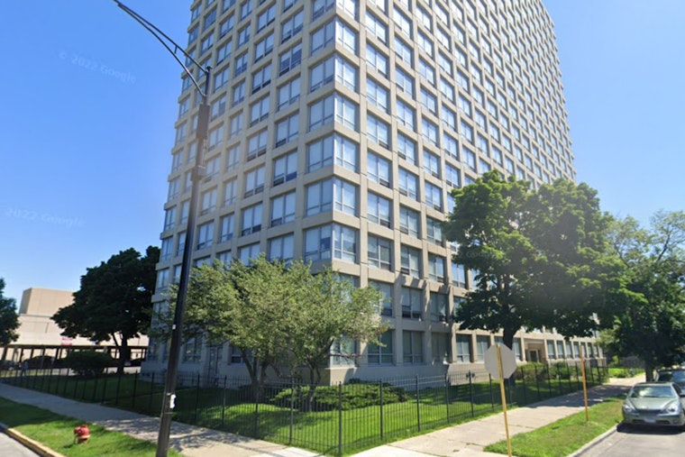 Smoke, Sirens And A Fifth-Floor Scare In Bronzeville High-Rise