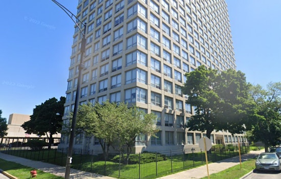 Smoke, Sirens And A Fifth-Floor Scare In Bronzeville High-Rise