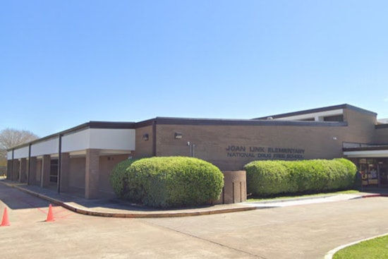 Spring Families Erupt Over Plan To Shut Down Link Elementary