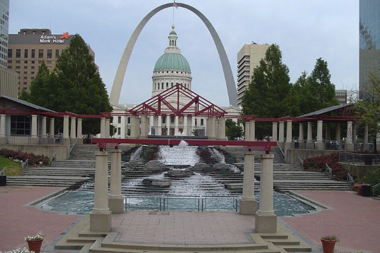 St. Louis Launches Discount Booklet for Seniors and Veterans to Support Local Heroes