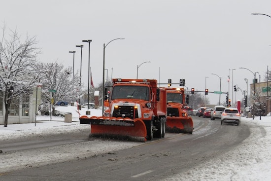 St. Louis Street Department Mobilizes Early to Tackle Snowfall and Urges Drivers to Use Caution Amid Winter Weather Challenges