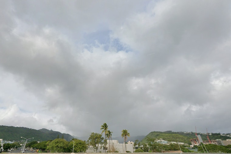 Stable Weather and Light Showers Set for Honolulu Through Weekend, High Surf Advisory Remains in Effect