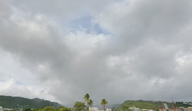 Stable Weather and Light Showers Set for Honolulu Through Weekend, High Surf Advisory Remains in Effect