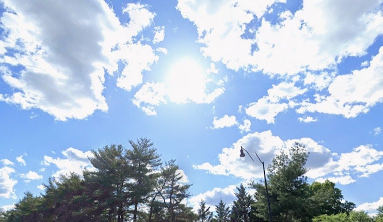 Sun, Showers, and Seasonal Shifts Shape Washington D.C.'s Weather Outlook, Says NWS