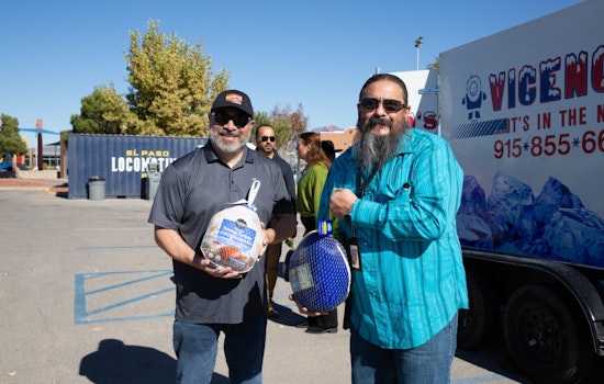 Sunland Park Mayor Perea and State Rep. Lara Distribute Thanksgiving Turkeys to Local Families