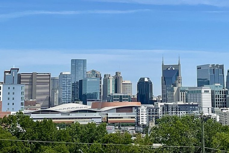 Sunny Days Ahead: Nashville to Enjoy Mid-70s Temperatures and Clear Skies