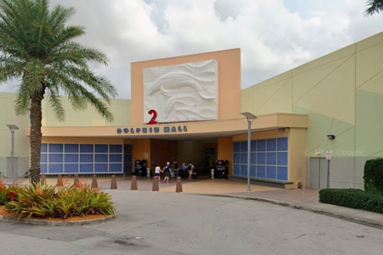 Sweetwater Police Boost Security Measures at Dolphin Mall for Holiday Season