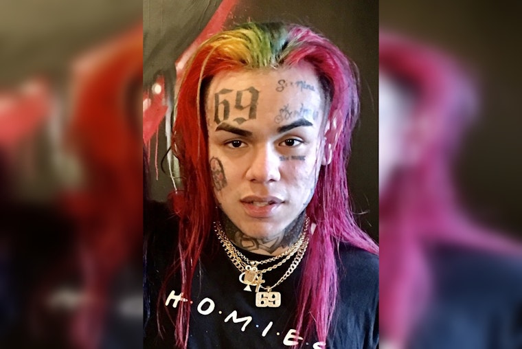 Tekashi 6ix9ine's Florida Home Targeted in Armed Invasion While Rapper Livestreams