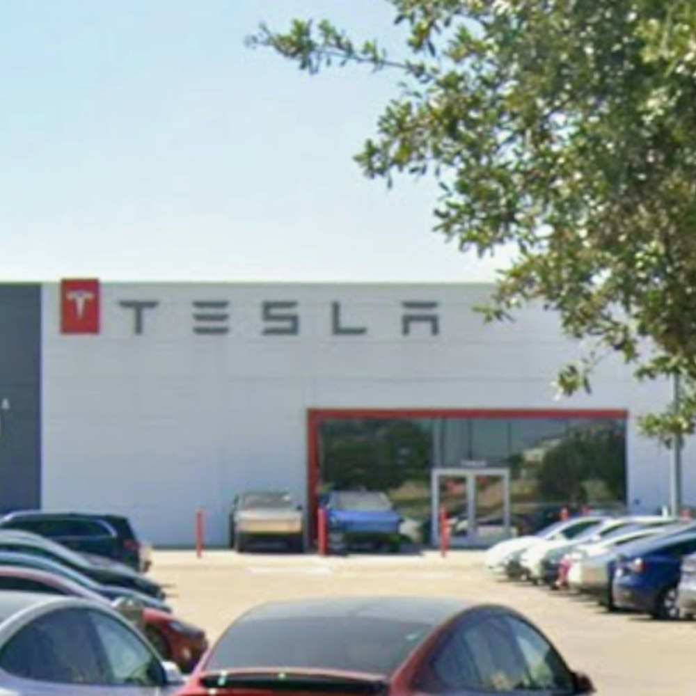 Tesla Launches Major Hiring Drive for New $200 Million Brookshire Plant Near Houston
