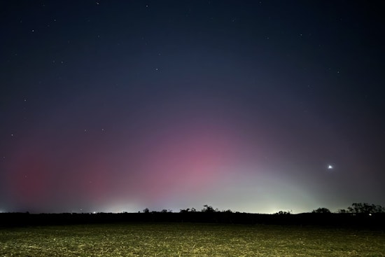 Texan Skies Aglow with Rare Northern Lights Spectacle Amid Geomagnetic Storm