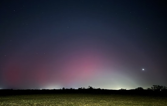Texan Skies Aglow with Rare Northern Lights Spectacle Amid Geomagnetic Storm