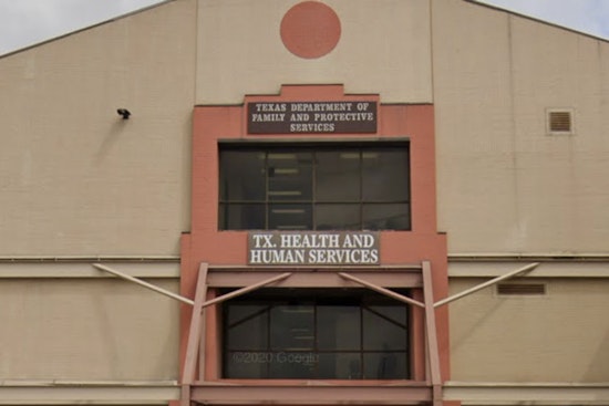 Texas Cuts Red Tape for Kinship Foster Care, Easing Path for Family Guardianship