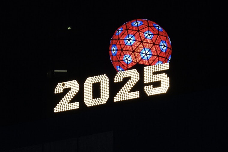 Times Square Shimmer as the Dazzling New ‘Constellation Ball’ Is Set to Outshine New Year’s Eve History in NYC