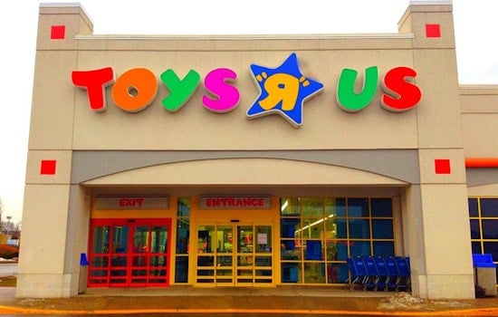 Toys "R" Us Celebrates Comeback with Flagship Store Opening in Thornton, Colorado