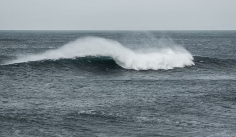 Trades Roar, East Shores Slammed, Maui And Big Island On Alert
