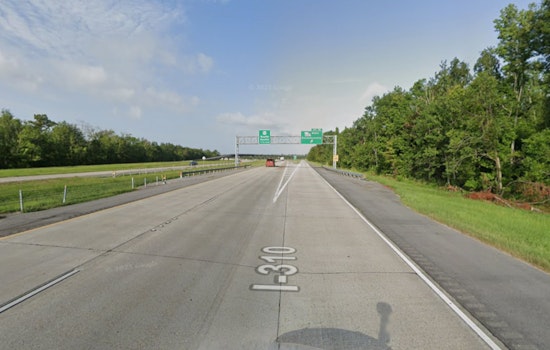 Traffic Resumes on I-310 South After Overturned Dump Truck Cleared Near LA 3127 Exit