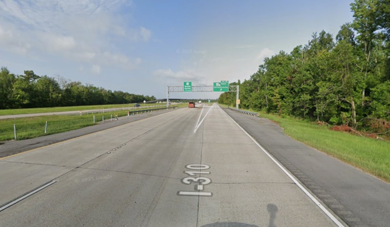 Traffic Resumes on I-310 South After Overturned Dump Truck Cleared Near LA 3127 Exit