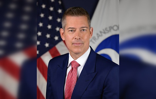 Transportation Secretary Sean Duffy Urges Holiday Flyers to Dress Up Amid Record Thanksgiving Travel