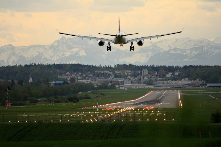 Travel Turmoil: Over 120 Flights Axed at Chicago's O'Hare Amid Government Shutdown Strain