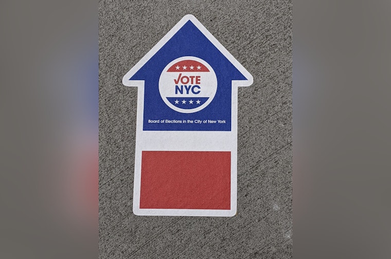 Trump Warns of Federal Funding Cuts to NYC if Mamdani Wins Mayoral Race, Endorses Cuomo on Eve of Election