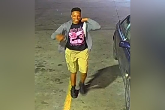 Tulsa Police Seek Public's Help to Identify Suspect in QuikTrip Wallet Theft