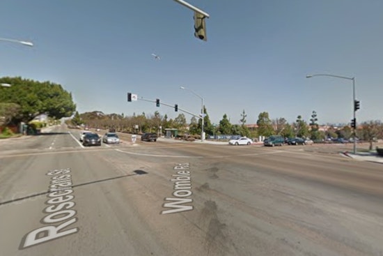 Two Injured as Car Smashes into Barrier in San Diego, DUI Suspected
