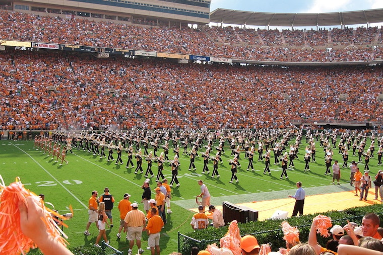 University of Tennessee Volunteers Secure No. 25 in Initial College Football Playoff Rankings