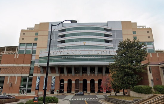 Vanderbilt Eyes Historic 10-Win Season in Ranked SEC Showdown with Tennessee at Neyland Stadium