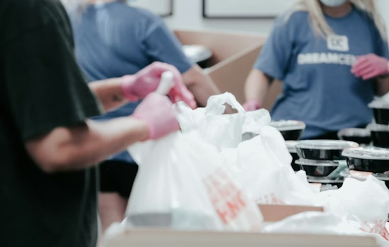 West Park and Pembroke Park Unite to Provide Thanksgiving Meals Amid Tough Times